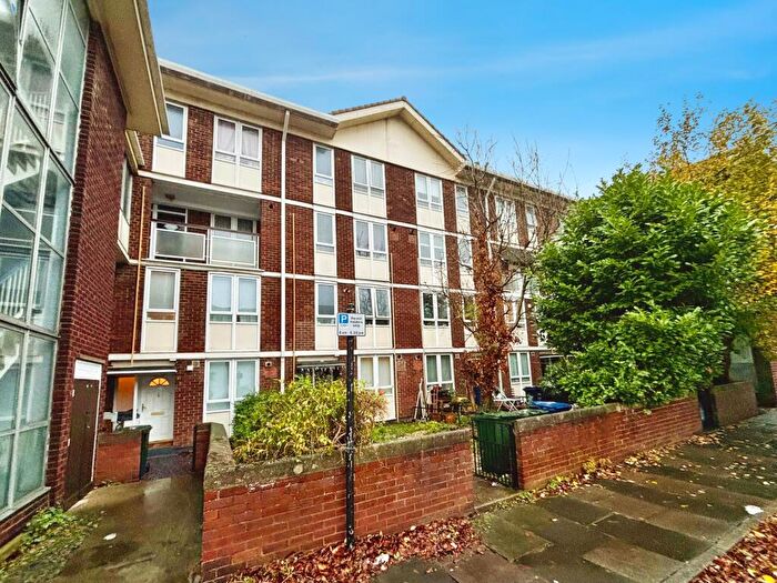 2 Bedroom Maisonette To Rent In Napier Street, Newcastle Upon Tyne, NE2