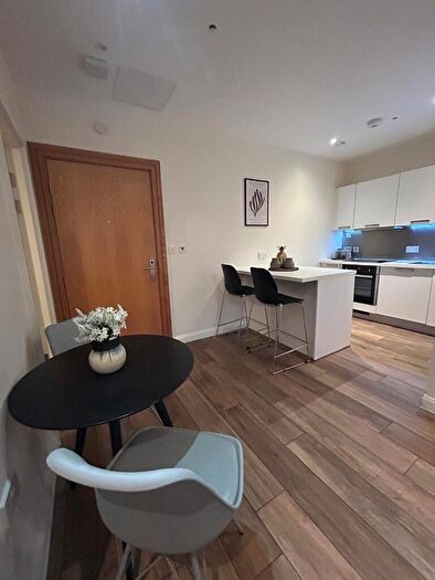 1 Bedroom Flat To Rent In Queen Street, Maidenhead, Berkshire, SL6