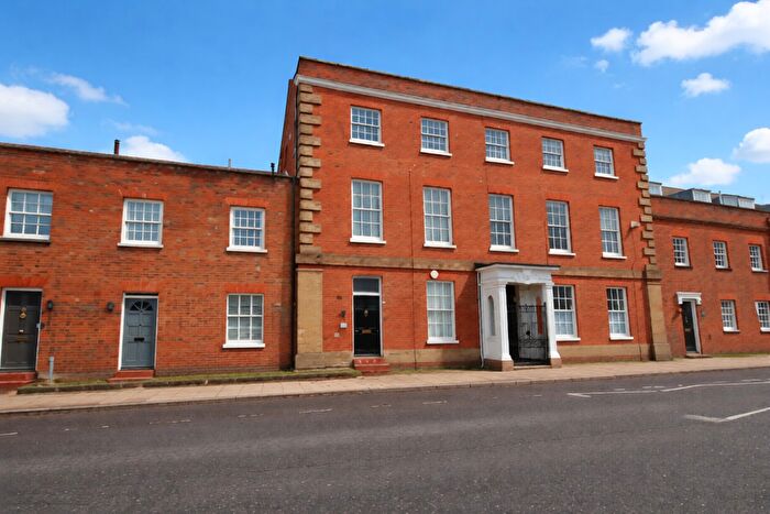 4 Bedroom Town House For Sale In Hitchin Street, Baldock, SG7