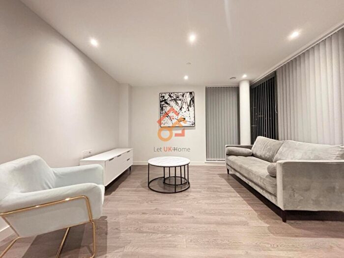 2 Bedroom Flat To Rent In Sandpiper Building, Woodberry Down, London, N4