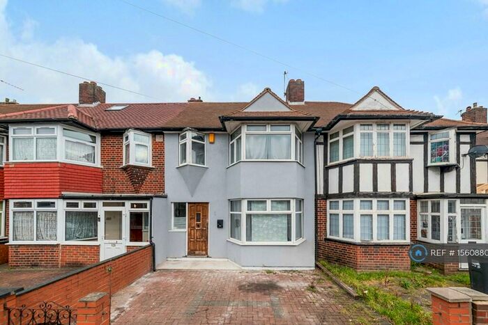 4 Bedroom Terraced House To Rent In Tamworth Lane, Mitcham, CR4