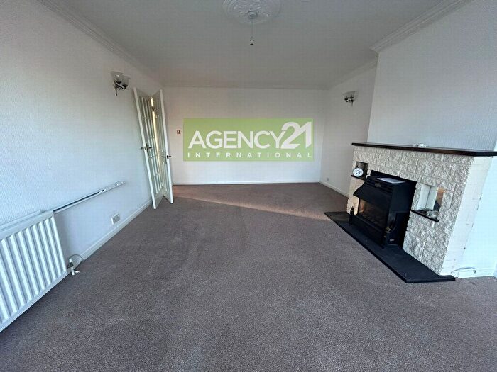 2 Bedroom Bungalow To Rent In Greville Smith Avenue, Whitnash, CV31