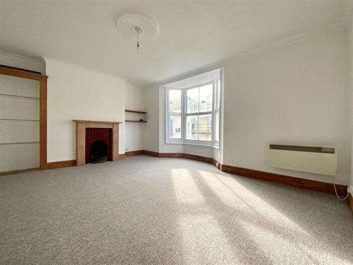 1 Bedroom Flat To Rent In Lansdowne Street, Hove, BN3