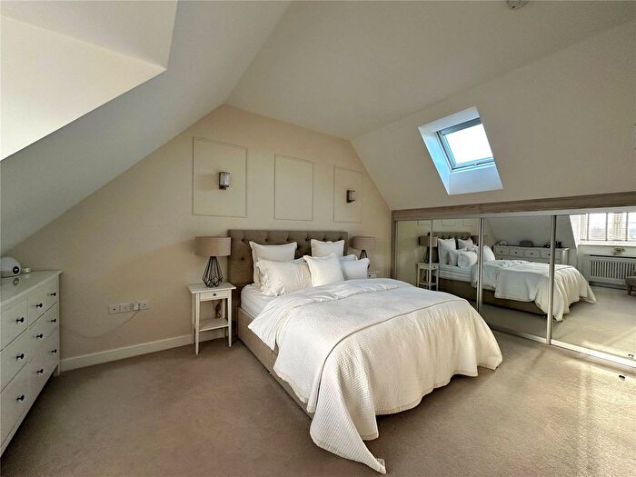 3 Bedroom Semi Detached House For Sale In Edmett Way, Maidstone, Kent, ME17