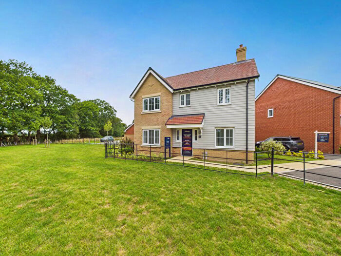 3 Bedroom Detached House For Sale In Edwards Avenue, Halstead, CO9