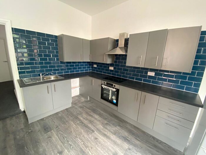 1 Bedroom Flat To Rent In Blaenclydach Street, Grangetown, Cardiff, CF11
