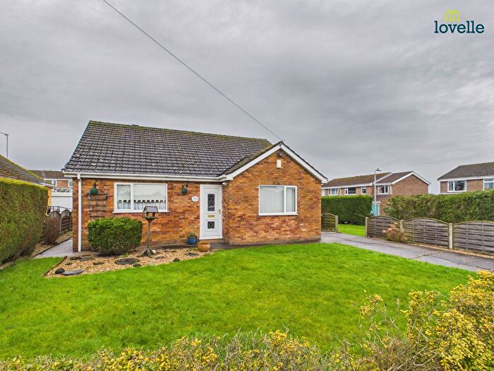 2 Bedroom Detached Bungalow For Sale In Mill Road, Market Rasen, LN8