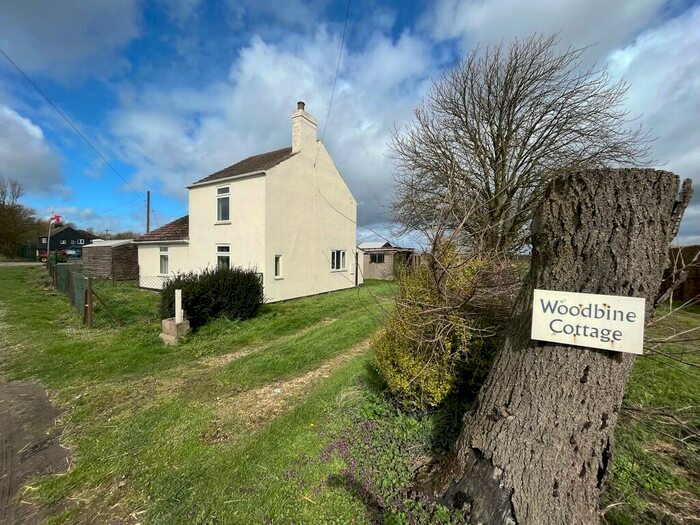 3 Bedroom Cottage For Sale In Main Road, Fosdyke, PE20