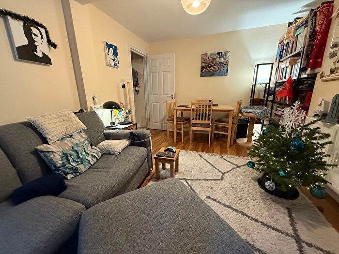 1 Bedroom Flat To Rent In Newick Road, London, E5