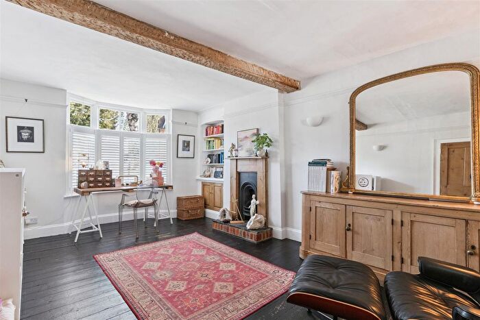 7 Bedroom Property For Sale In High Street, Olney, MK46
