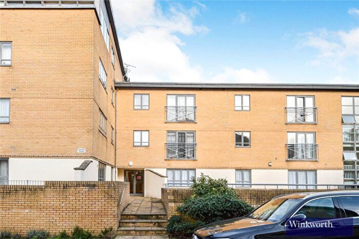 1 Bedroom Apartment For Sale In Sovereign Place, Harrow, HA1