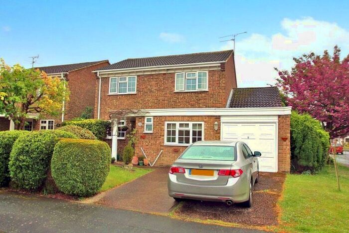 4 Bedroom Detached House To Rent In Bisley, GU24