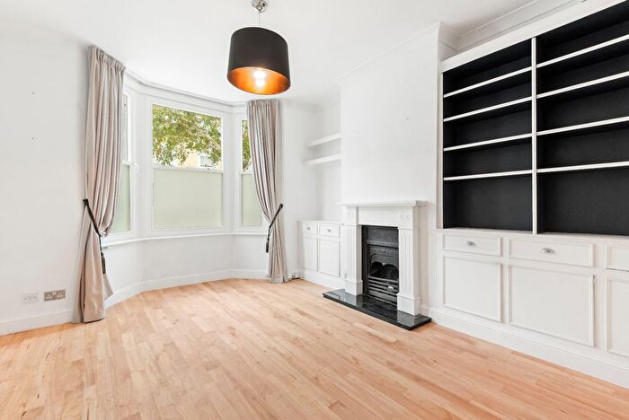 4 Bedroom Terraced House To Rent In Burnthwaite Road, Parsons Green, SW6