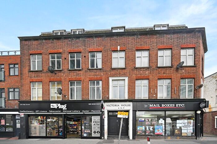 2 Bedroom Flat For Sale In High Street, Croydon, CR0