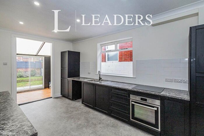 3 Bedroom End Of Terrace House To Rent In Copnor Road, Portsmouth, PO3