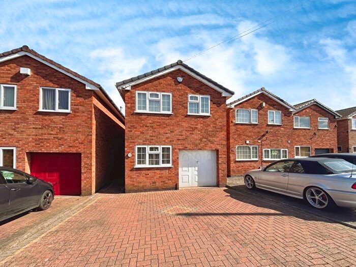 3 Bedroom Detached House For Sale In Andrew Gardens, Handsworth, Birmingham, B21