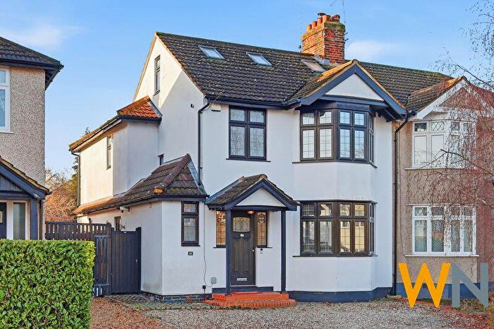 4 Bedroom Semi-Detached House For Sale In Oliver Road, Brentwood, CM15