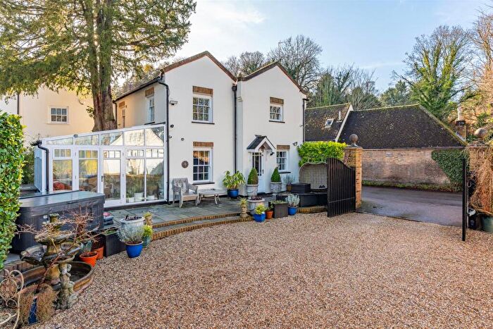 3 Bedroom Link Detached House For Sale In The Coach House, Lower Road, Great Amwell, SG12