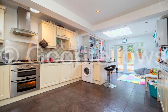 3 Bedroom Property To Rent In Tharp Road, Wallington, SM6