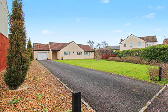 3 Bedroom Bungalow For Sale In Burley Gardens, Street, BA16