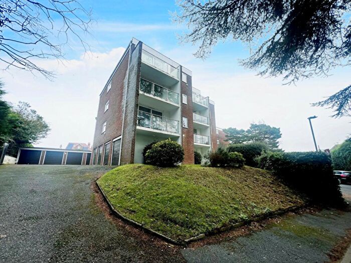 2 Bedroom Flat To Rent In Belle Vue Road, BH14