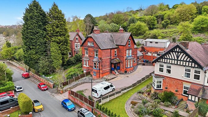 5 Bedroom Semi-detached House For Sale In Buckingham Road, Conisbrough, Doncaster, DN12