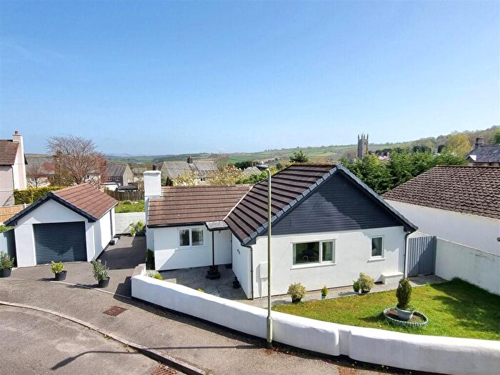 2 Bedroom Detached Bungalow For Sale In Willas Road, Lifton, PL16