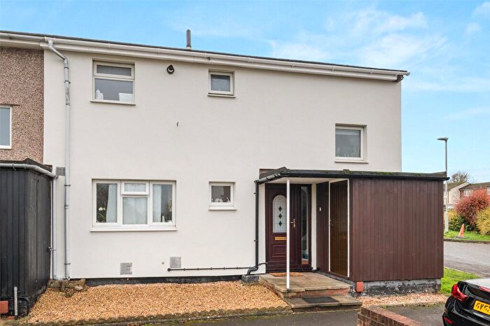 3 Bedroom End Of Terrace House For Sale In Keldholme, Bracknell, Berkshire, RG12