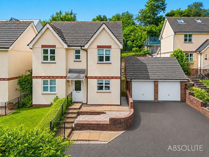 4 Bedroom Detached House For Sale In Centenary Way, Torquay, TQ2