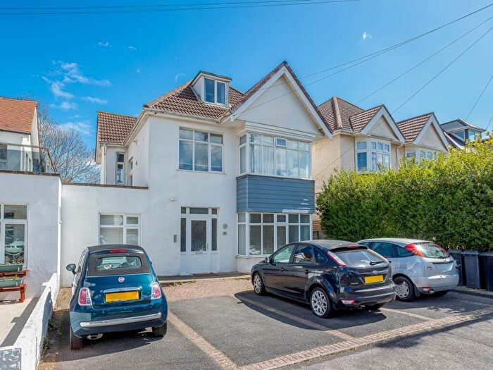 2 Bedroom Apartment To Rent In Stourcliffe Avenue, Southbourne, Bournemouth, BH6