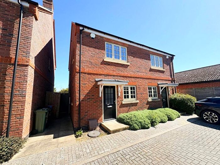 2 Bedroom Semi-Detached House To Rent In Mobbs Close, Olney, MK46