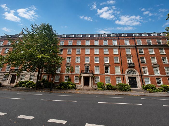 Flat To Rent In Westgate Street, Cardiff City Centre, CF10