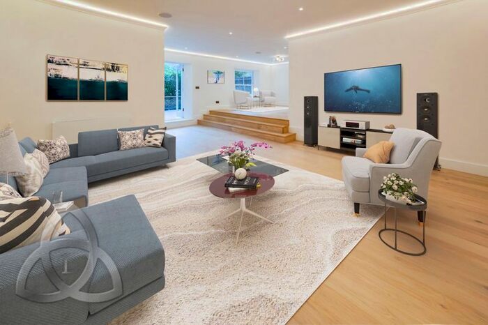 3 Bedroom Flat To Rent In Elsworthy Road, Primrose Hill, NW3