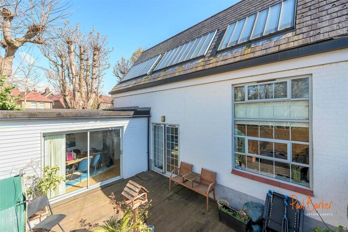 2 Bedroom Property For Sale In Grange Street, St. Albans, AL3