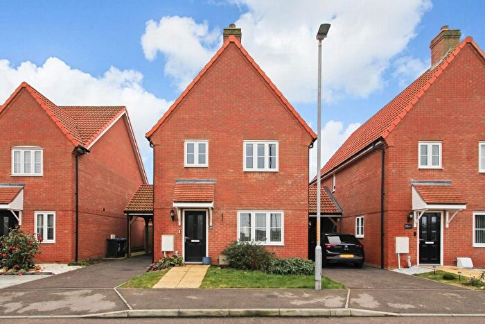 3 Bedroom Detached House For Sale In Wheatsheaf Square, Whitfield, Kent, CT16