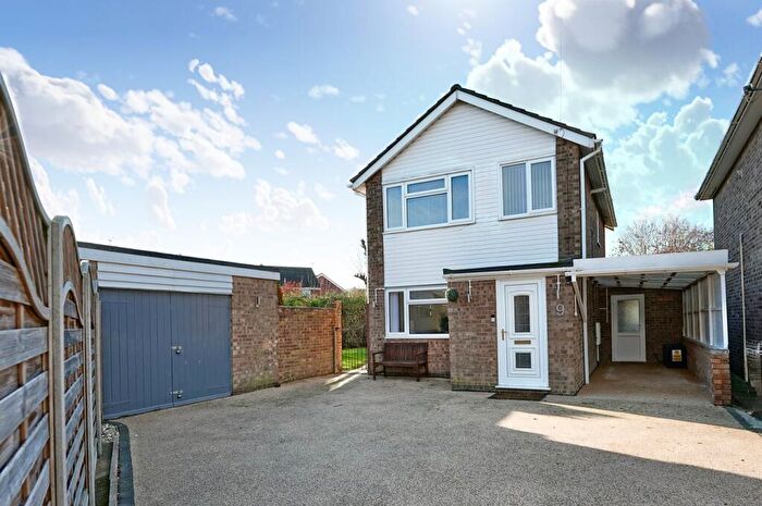 3 Bedroom Detached House For Sale In Hill Close, Sawtry, Huntingdon, PE28
