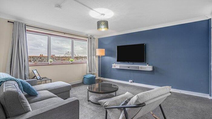 2 Bedroom Apartment To Rent In Park Avenue, Hockley, Birmingham, B18