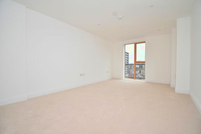 2 Bedroom Flat To Rent In Wellington Street, London, SE18