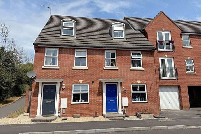 3 Bedroom End Of Terrace House For Sale In Peach Pie Street, Wincanton, Somerset, BA9