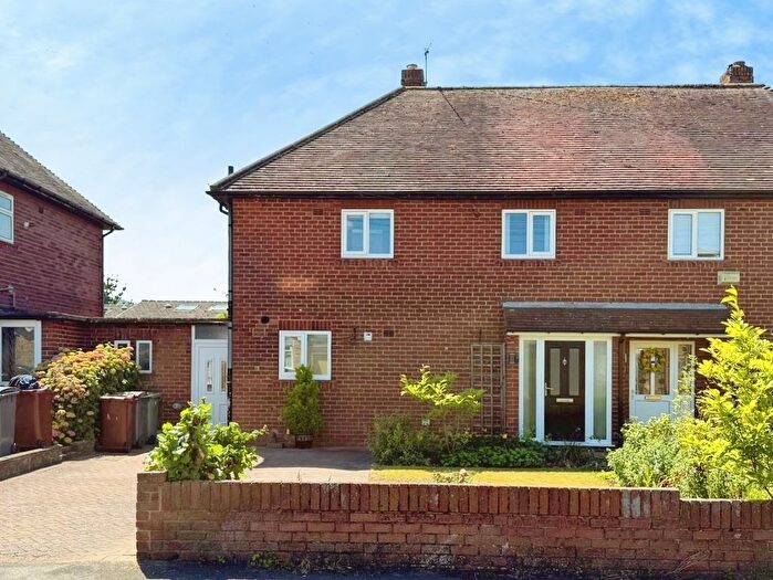3 Bedroom Semi Detached House To Rent In Weston Ridge, Otley, LS21