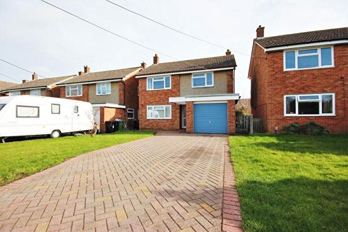 3 Bedroom Detached House For Sale In Manor Gardens, Grove, Wantage, Oxfordshire, OX12