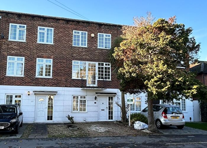 3 Bedroom Terraced House To Rent In Green Street, Lower Sunbury, TW16