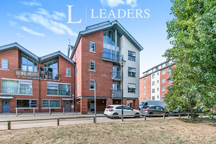 2 Bedroom Flat To Rent In Rotary Way, Colchester, CO3