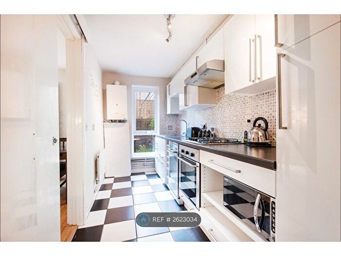 1 Bedroom Flat To Rent In Crofts Street, London, E1