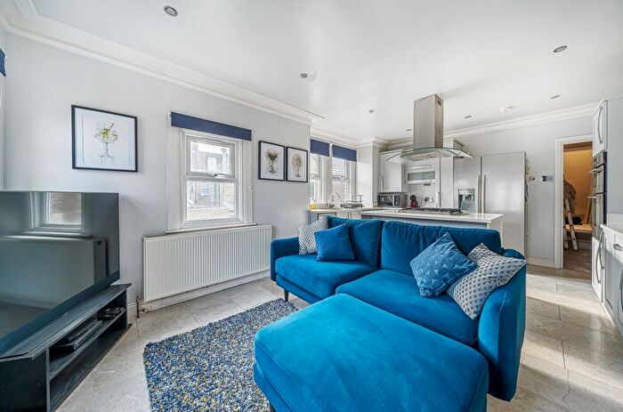 1 Bedroom Flat To Rent In Hotham Road, London, SW19