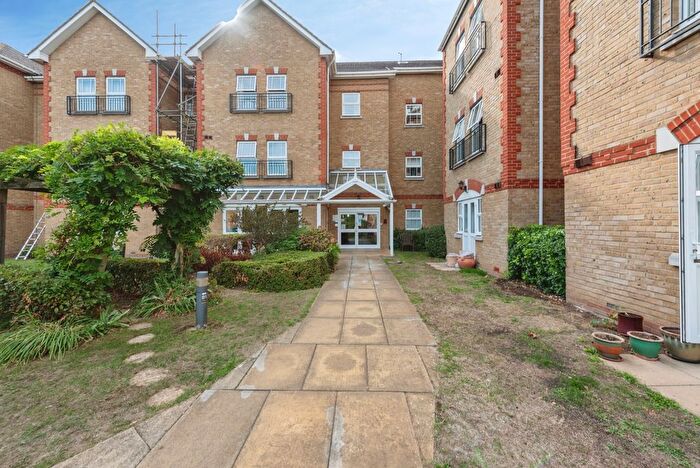 1 Bedroom Flat For Sale In Kingfisher Court (Isleworth), Isleworth, TW7