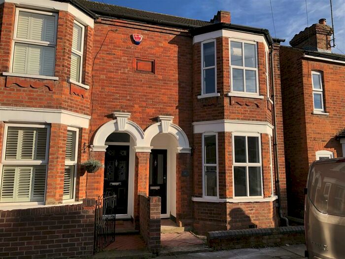 2 Bedroom Terraced House To Rent In York Street, Castle Road, MK40