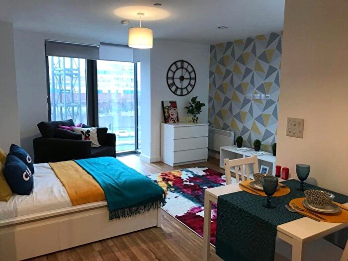 Flat To Rent In The Tower, Plaza Boulevard, Liverpool, L8