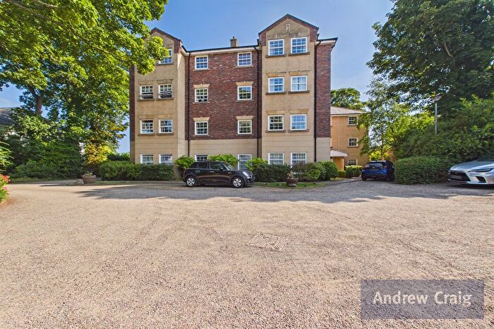 3 Bedroom Flat For Sale In Shotley Grove, East Boldon, NE36