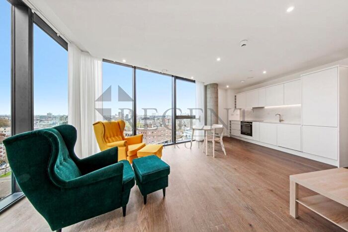 2 Bedroom Apartment To Rent In Vetro Court, Salter Street, E14